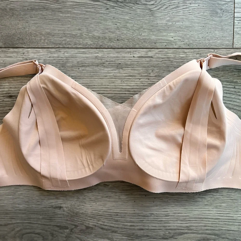 Momcozy Women’s Breastfeeding Nursing Bra Lightweight Stretchy Nude Beige Medium